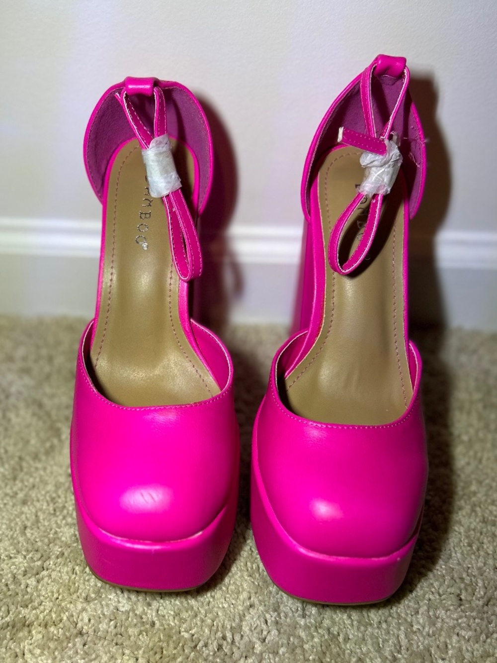 Hot Pink Platform Heels Size 7 – New, Never Worn, Light Scuff